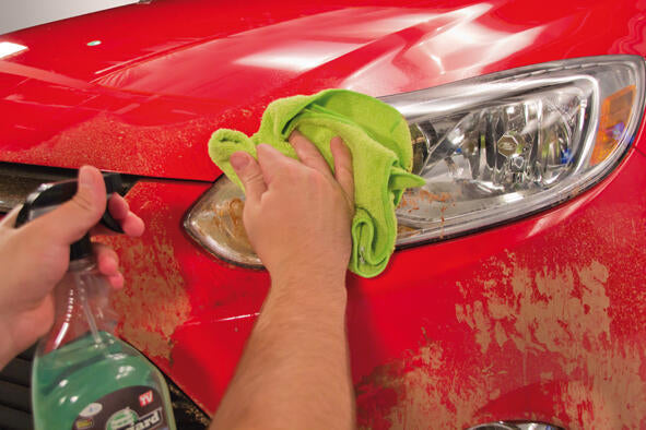 Limpiador de coches sin agua que limpia, abrillanta y protege